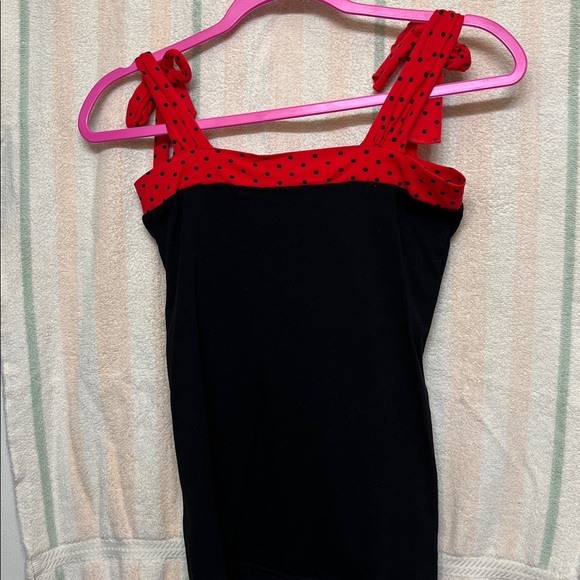 ❤️🖤❤️🖤❤️ TOO FAST NWT Red and Black Polka Dot Top - Picture 4 of 4